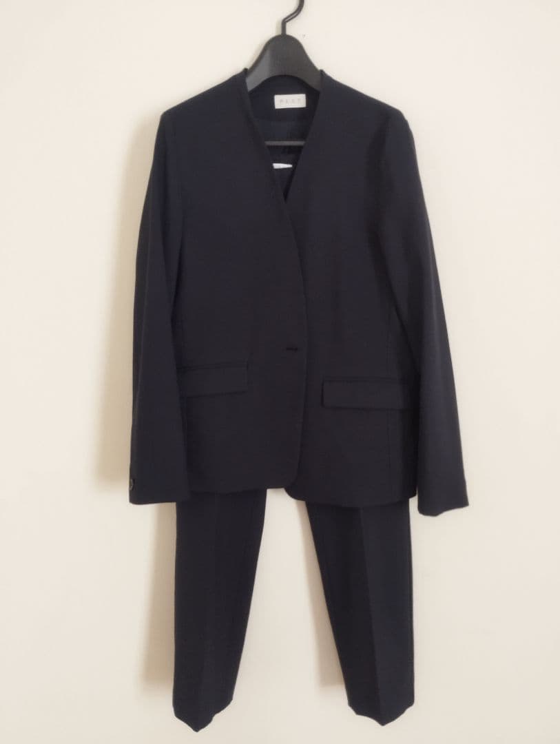 【プラステ】パンツスーツ（ウォームリザーブ）