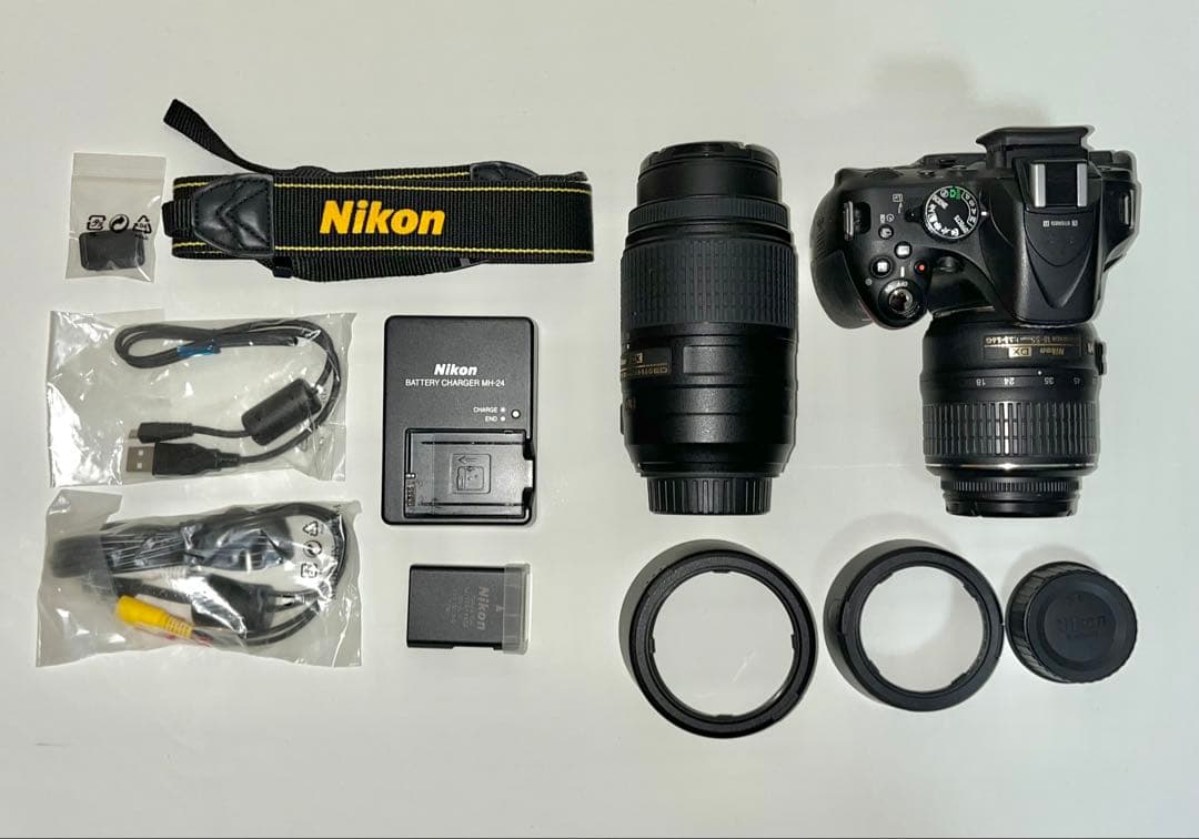 Nikon D5200 ダブルズームキット(18-55VR+55-300VR)