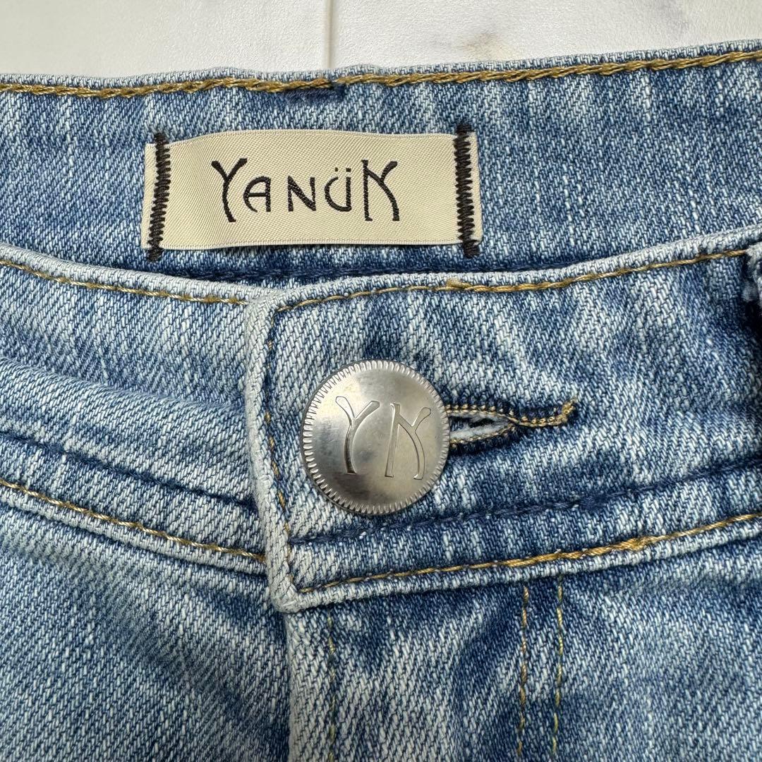 【美品】 希少サイズ YANUK JOAN ワイドストレートデニム 26