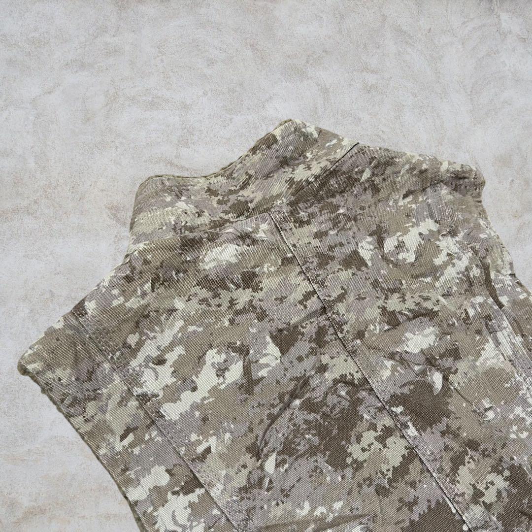 『Carhartt』カーハート　ダックベスト　ワークベスト　ジャケット　迷彩柄