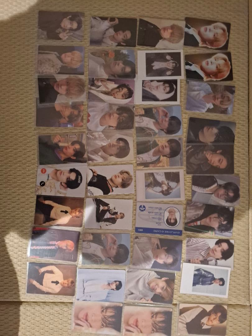 enhypen トレカ 一覧 バラ売り