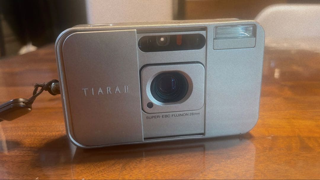 E74 富士フイルム TIARAII ティアラ コンパクトフィルムカメラ