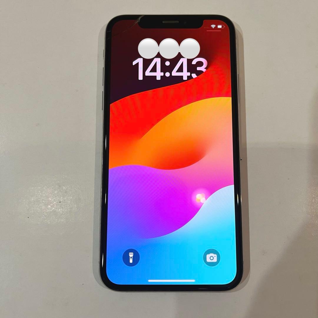 iPhoneXs 64GB ホワイト