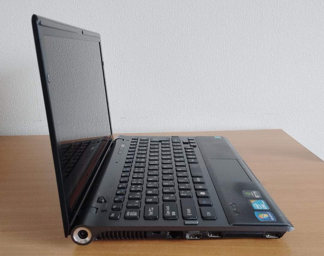 軽量型 Sony VAIO i5 /8GB /256GB SSD /OFFICE