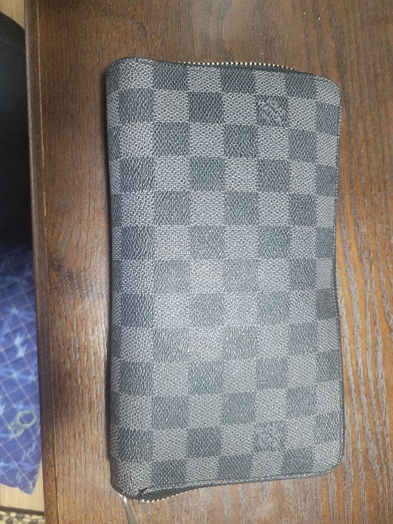 A*4様 LOUIS VUITTON　ジッピーウォレット・ヴェルティカル