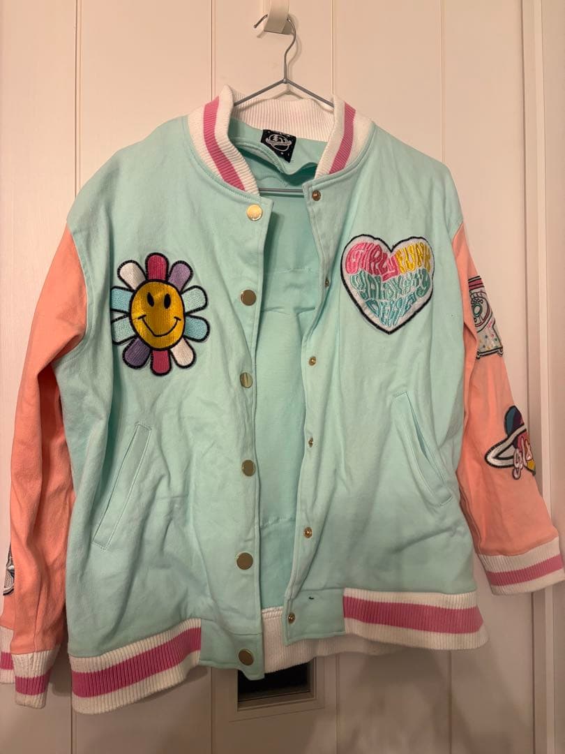 ユニコーン刺繍のフリースジャケット