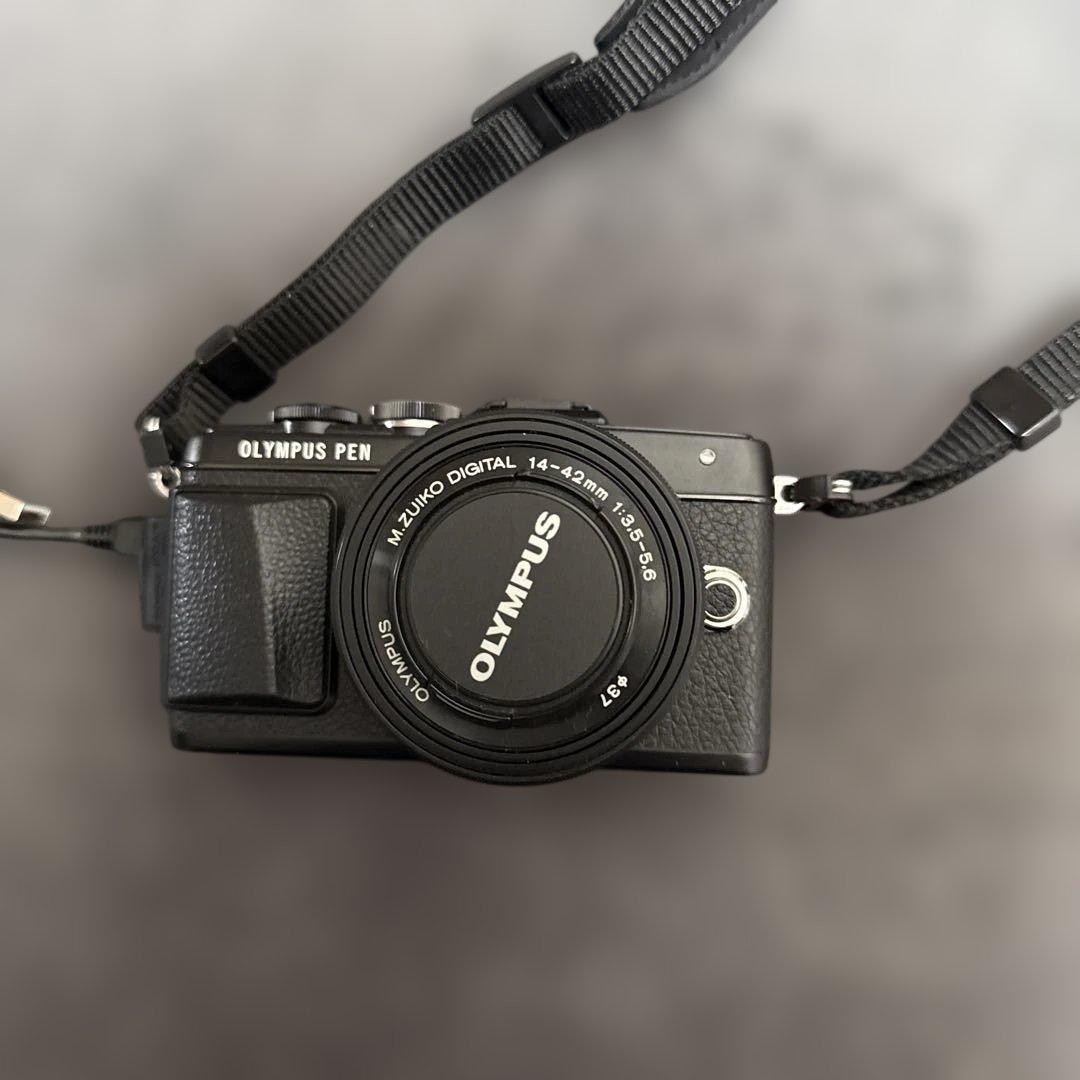 デジタルカメラ OLYMPUS PEN
