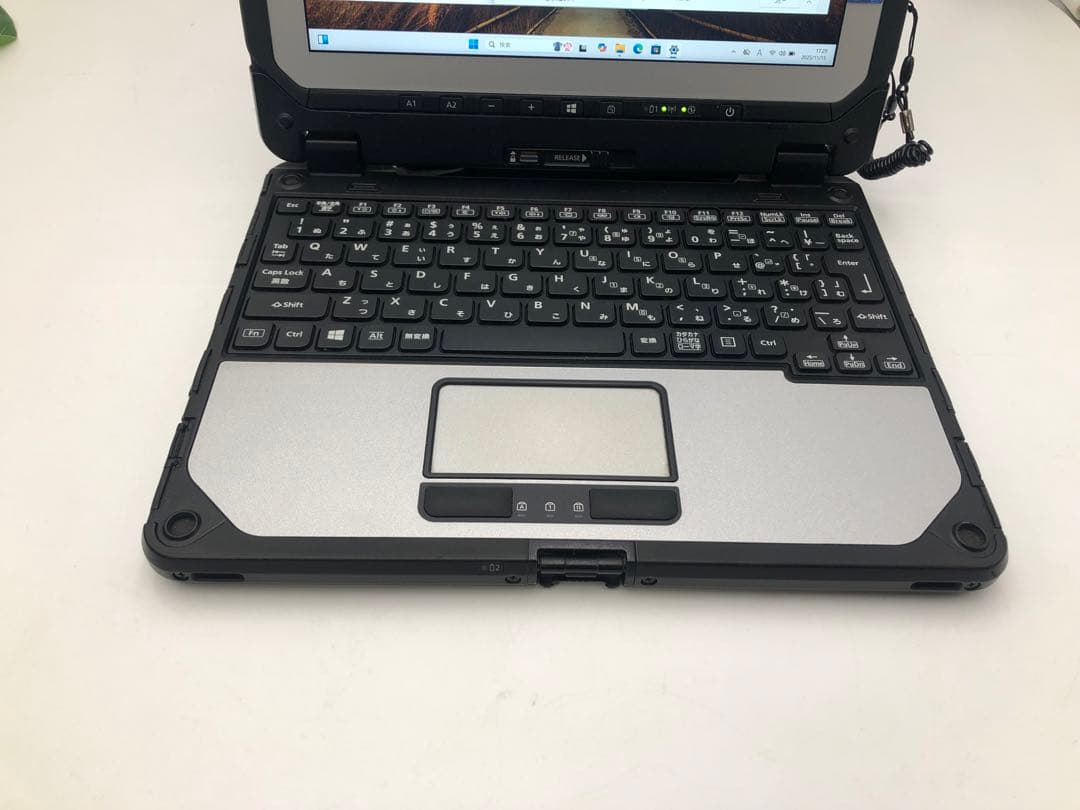 Windowsタブレット本体 Panasonic Toughbook CF-20 Core i5 7Y57