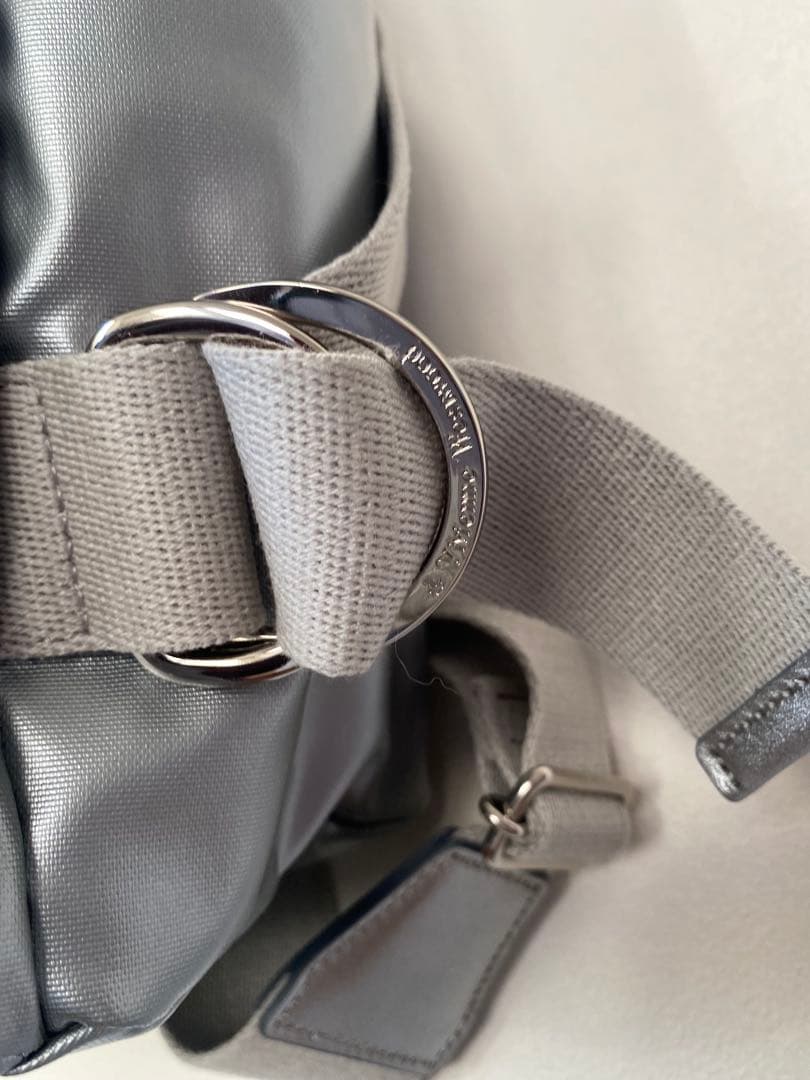 ヴィヴィアンウエストウッド　シルバーリュック