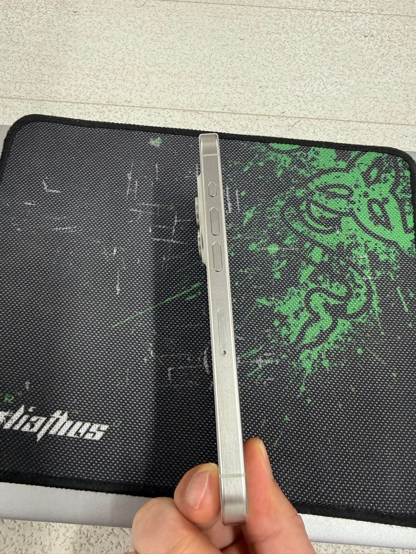 Iphone 15 pro 256gb sim フリー　バッテリー86％