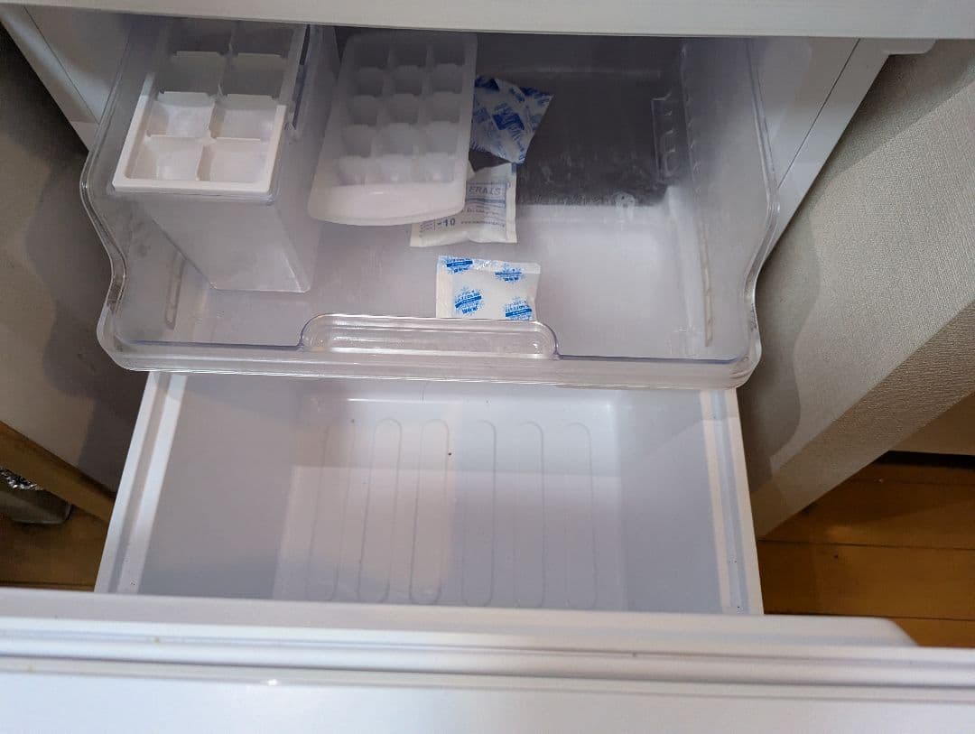 SHARP SJ-D18H-W 冷蔵庫 179L　2022年製