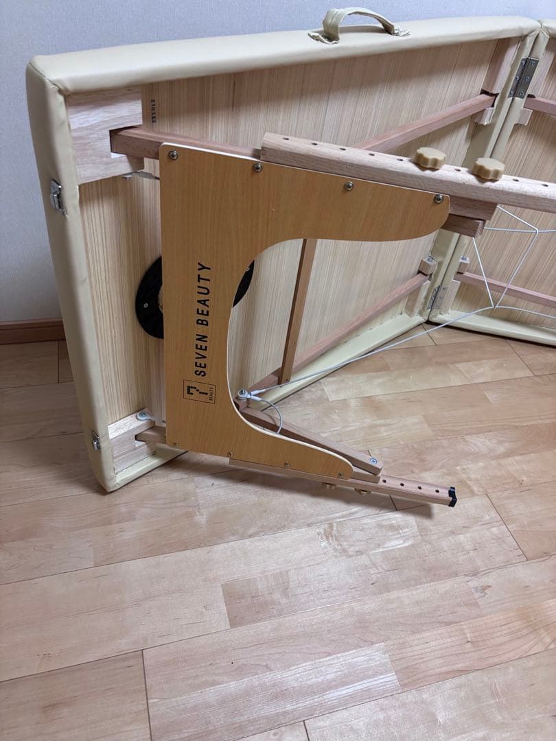 施術ベッド折りたたみベッド クリーム色 合成皮革