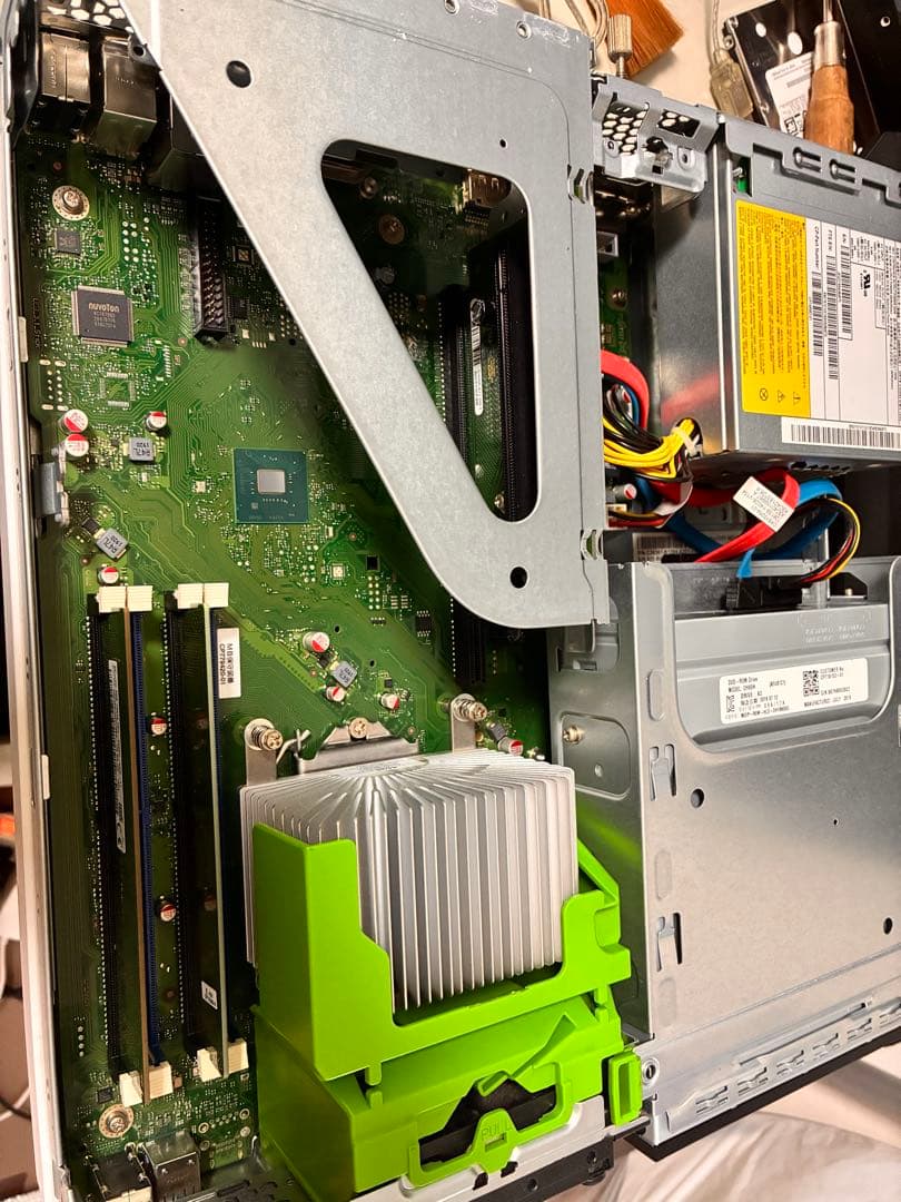 001富士通 ESPRIMO FMVD43001　D588/B　i5 9500