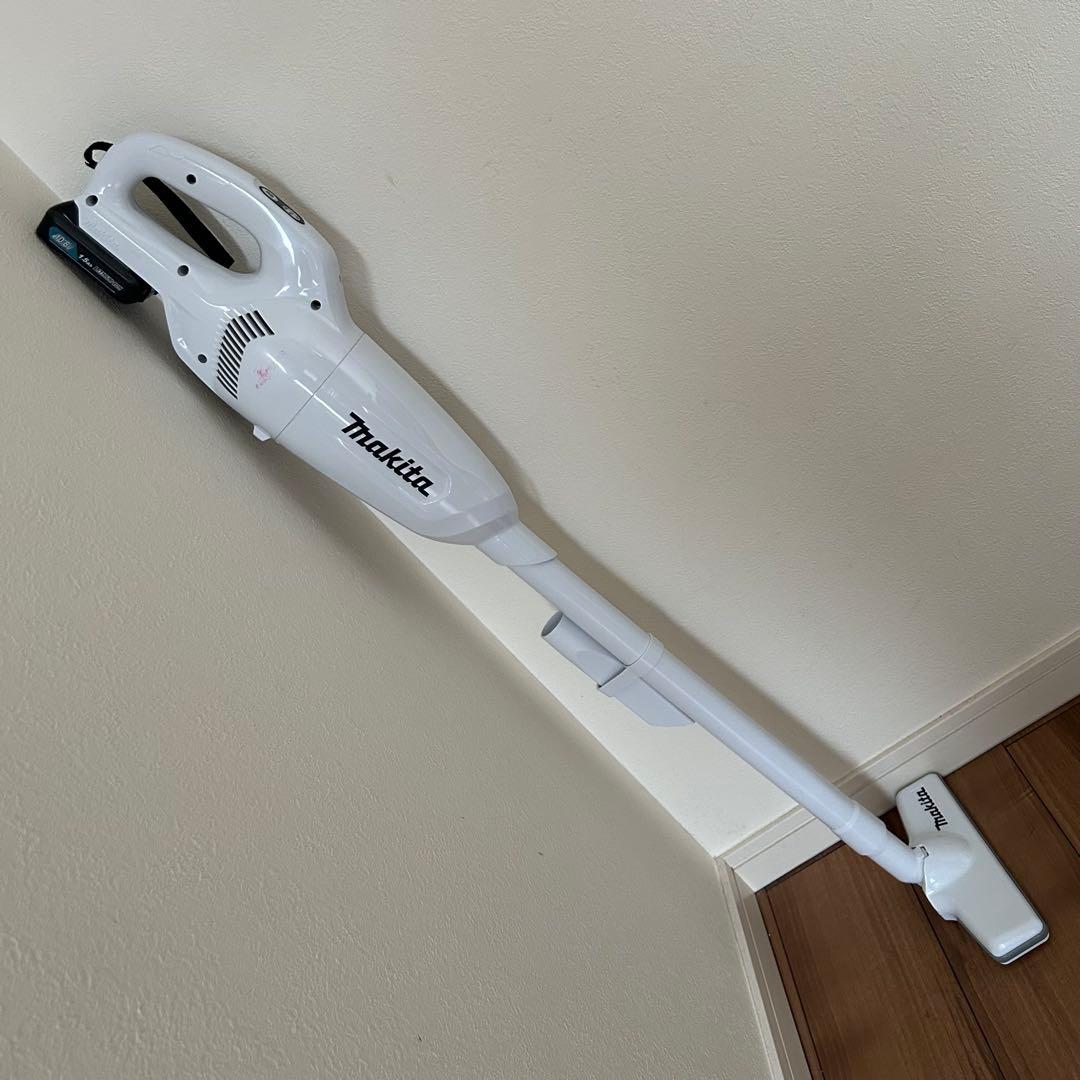マキタ コードレス掃除機CL108 カプセル式