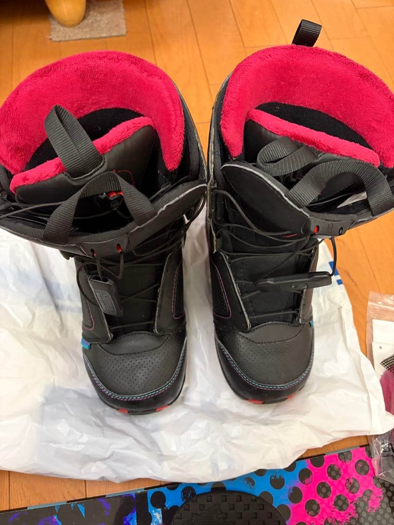 RIDE レディース スノボセットスノーボード ビンディング　ケース付　６点