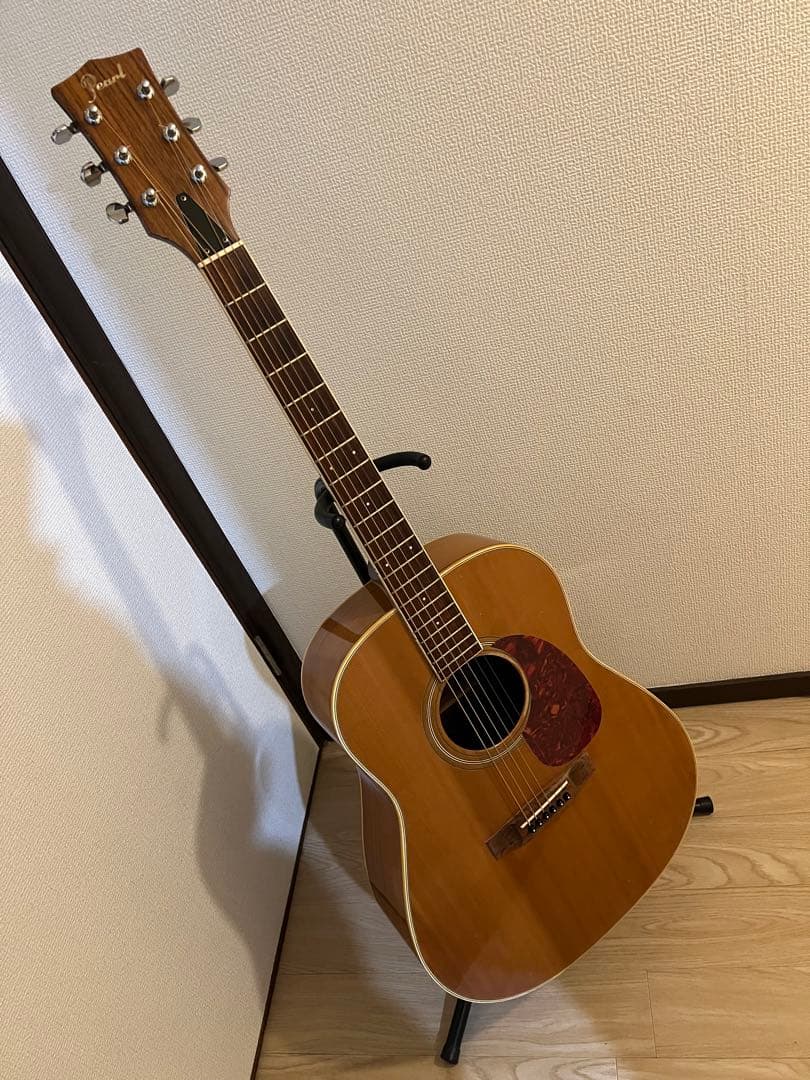 Pearl アコースティックギター　ラウンドショルダー