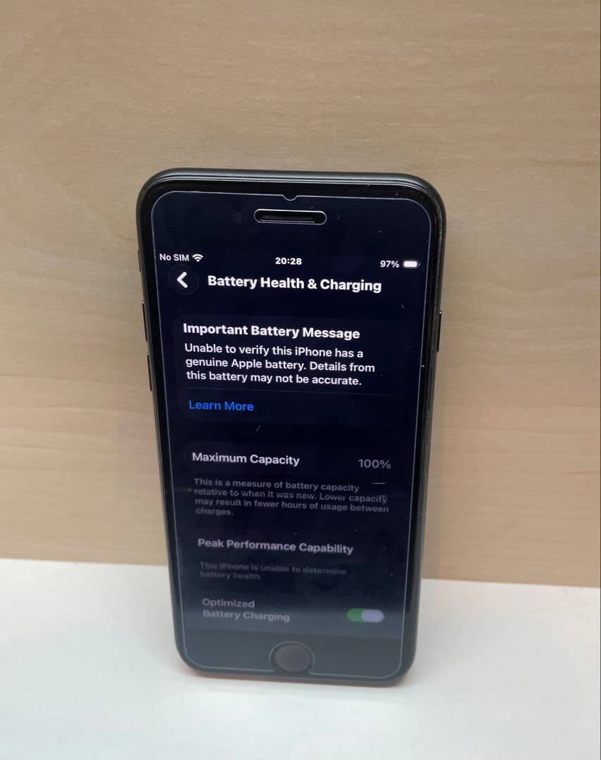 iPhone SE 第2世代　64GB ブラックSE2 バッテリー100%