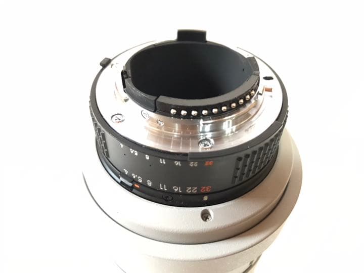 AF-S Nikkor 300mm f/4D ライトグレー