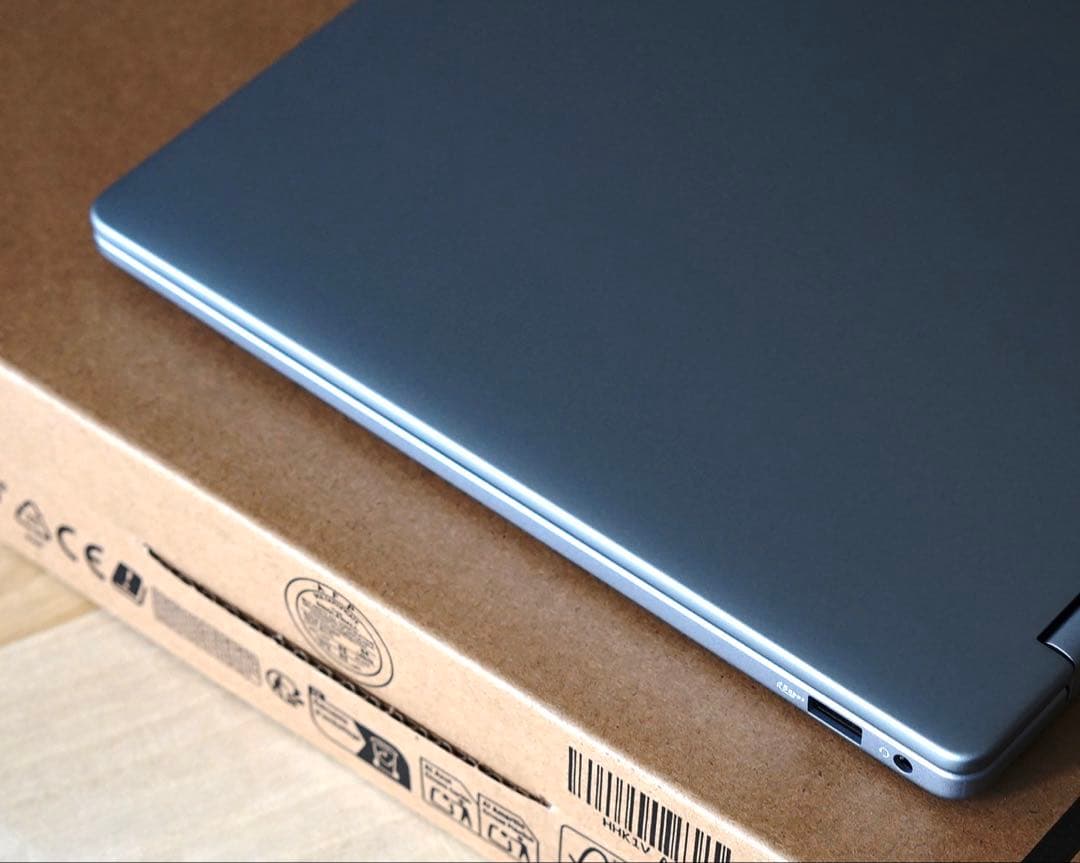 極美品使用浅 Dell 14 Plus 2-in-1 DB04250