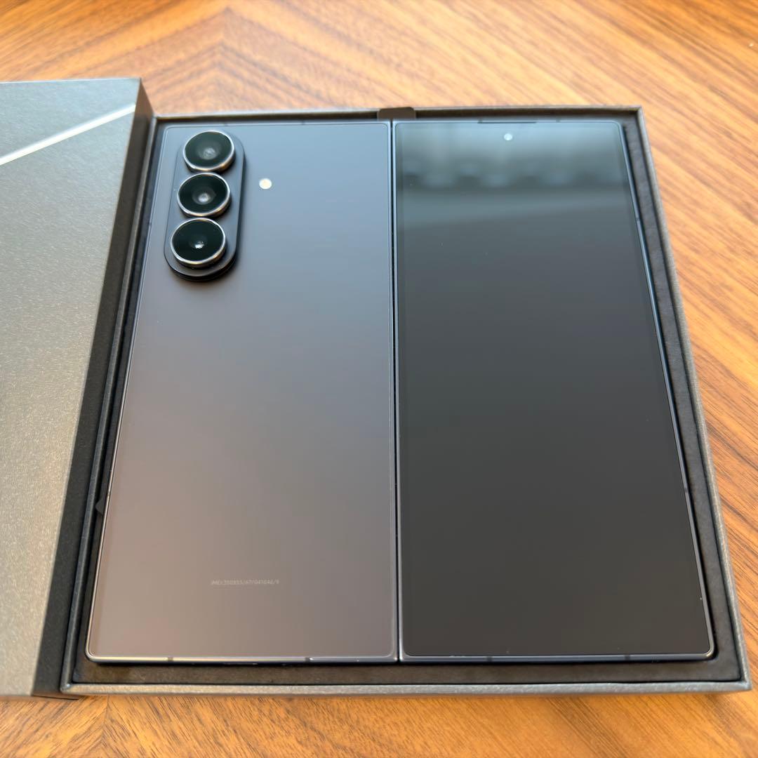 【新品同様】【国内版】Samsung Galaxy Z Fold 7 256GB