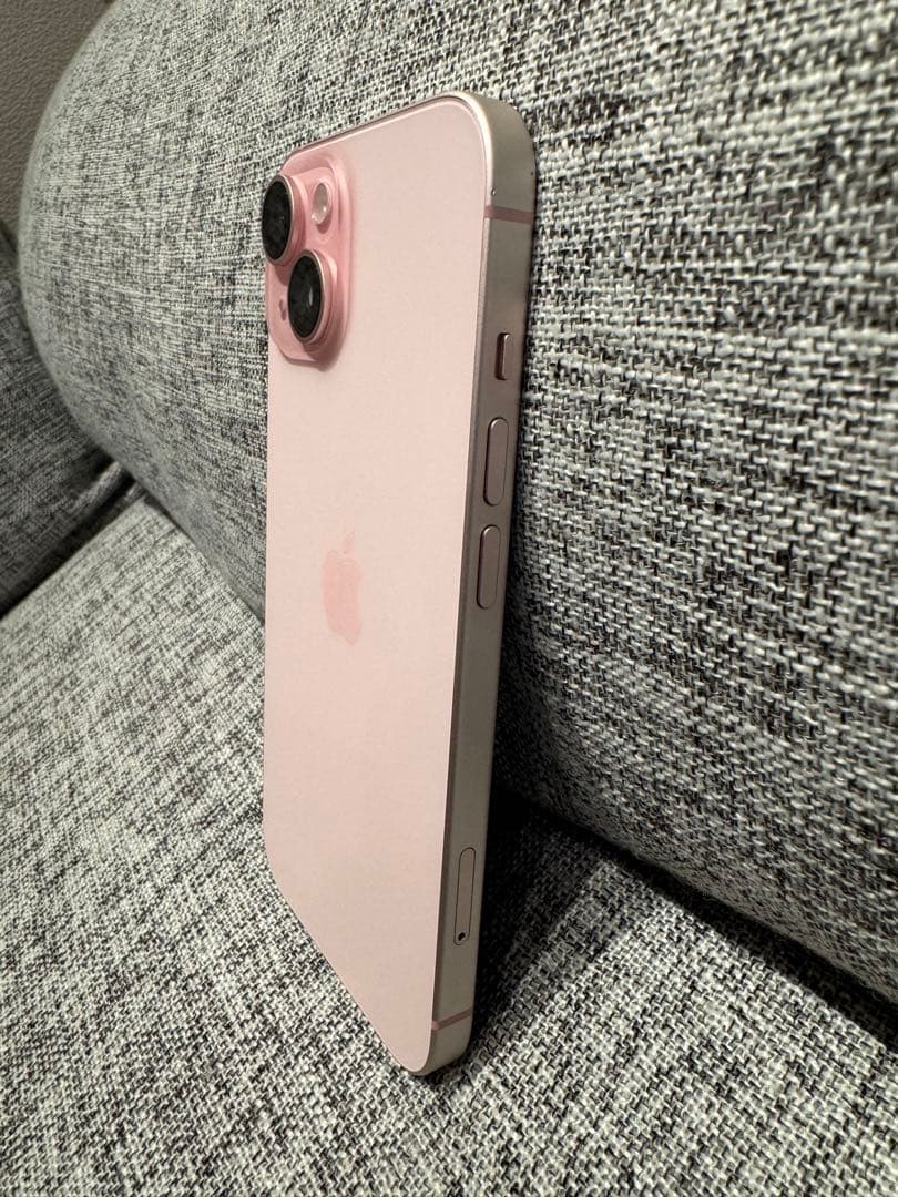 美品 Apple iPhone 15 ピンク 本体 128GB ガラスフィルム付
