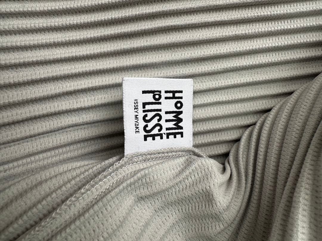 HOMME PLISSÉ ISSEY MIYAKE Basics 4