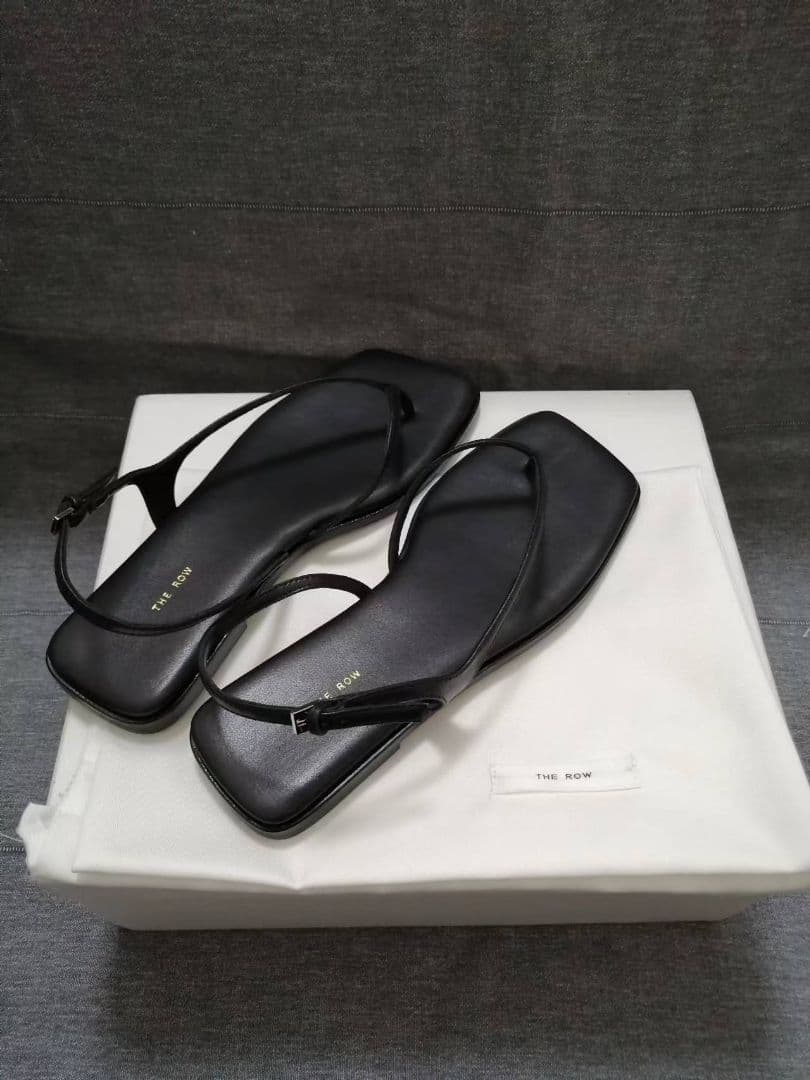 THE ROW コンスタンスフラットサンダル 37