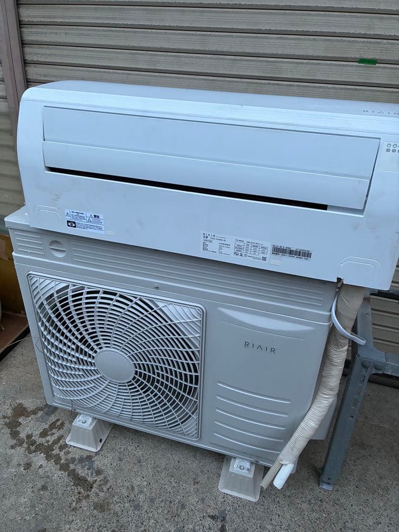 qpRIAIR エアコン　YHA-V40R2-W 14畳向け　2025年製