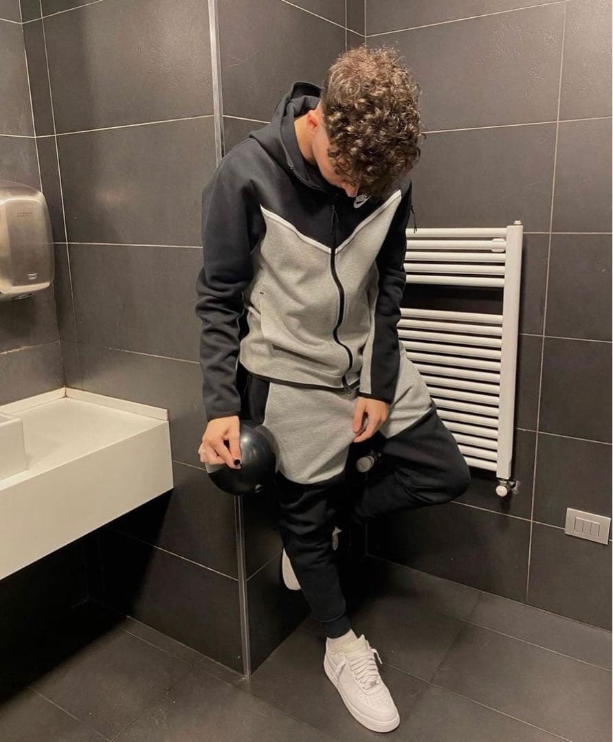 Mサイズ テックフリース◆上下◆セットアップ◆ ブラック ダークグレーNike