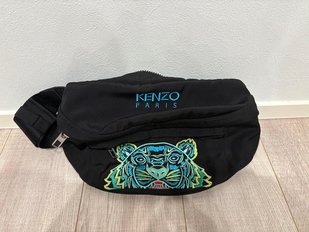 KENZO トラ刺繍 ボディバッグ・ウエストポーチ