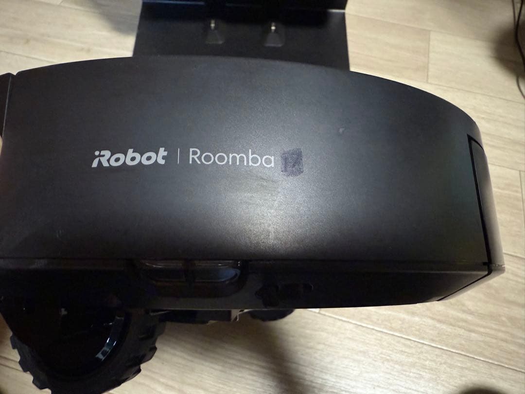 O*e様 iRobot Roomba J7？　クリーンベース　ジャンク品
