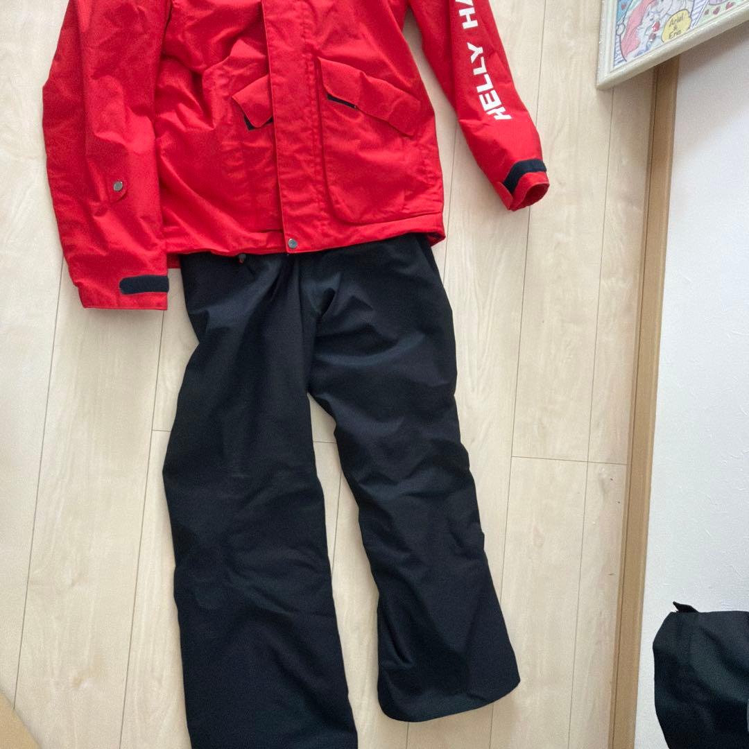 サッカー好きスパイク屋さん  HELly Hansen スキーウェア
