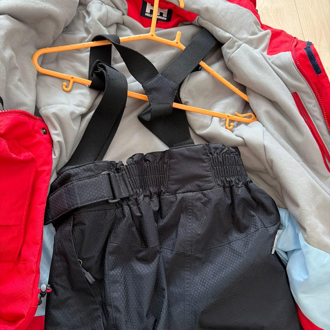 サッカー好きスパイク屋さん  HELly Hansen スキーウェア