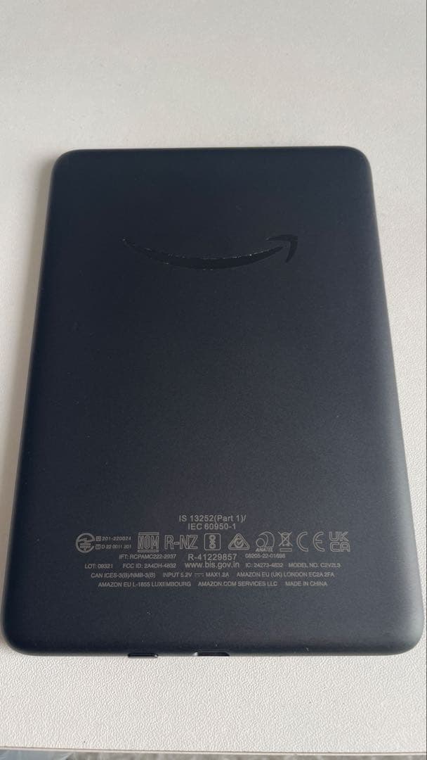 Kindle 第11世代 16GB 本体 カバー付き