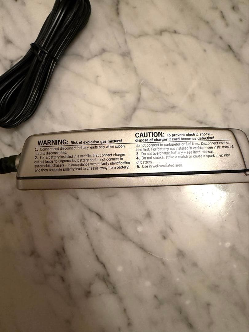 Porsche ポルシェバッテリー充電器