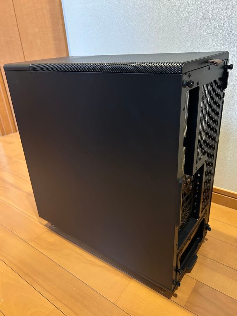 Fractal Design North Charcoal Black メッシュ