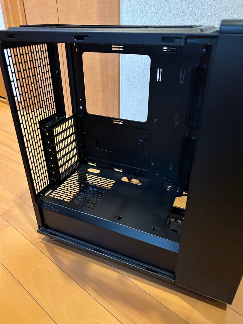 Fractal Design North Charcoal Black メッシュ