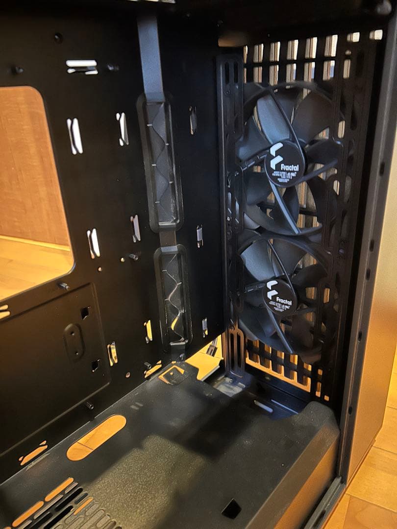 Fractal Design North Charcoal Black メッシュ