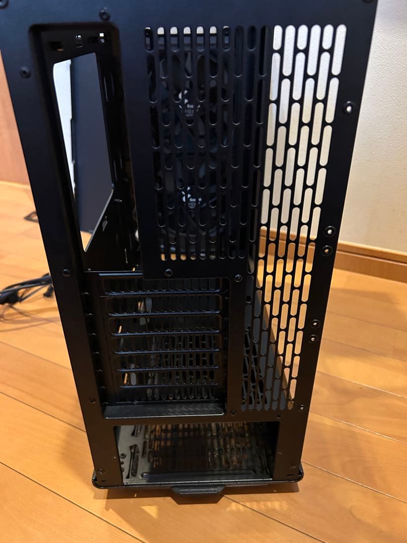 Fractal Design North Charcoal Black メッシュ