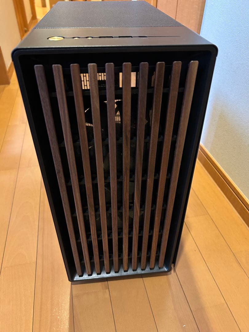 Fractal Design North Charcoal Black メッシュ