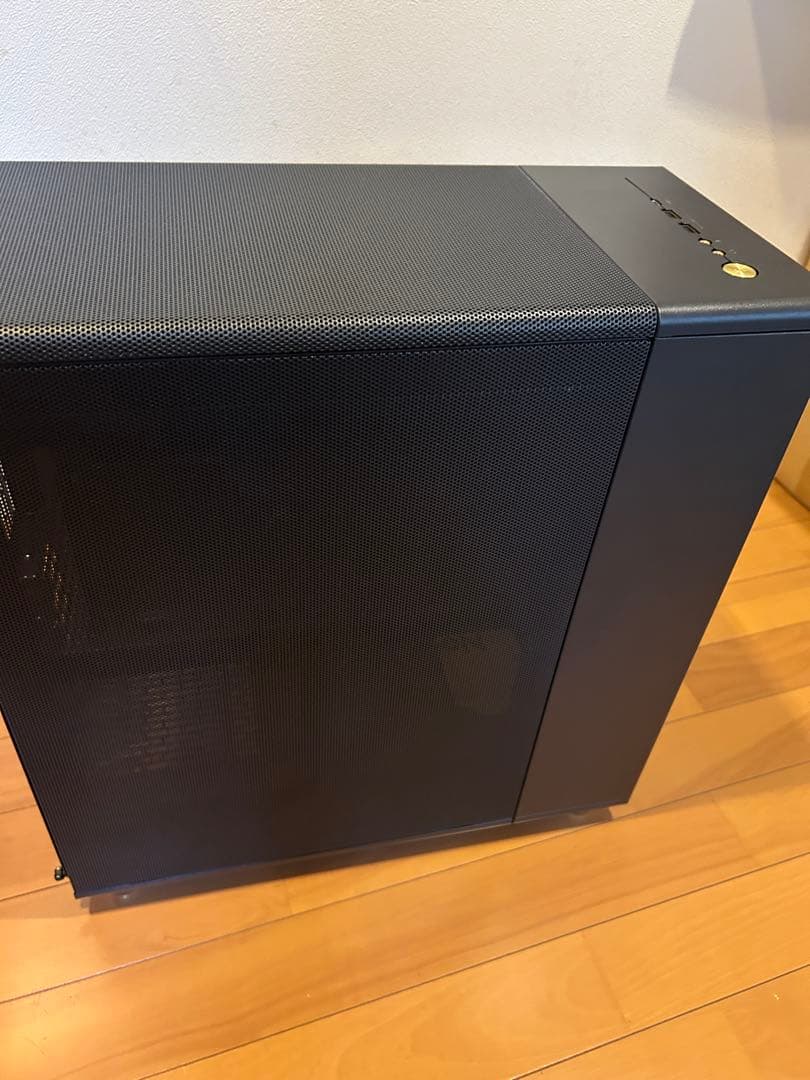 Fractal Design North Charcoal Black メッシュ