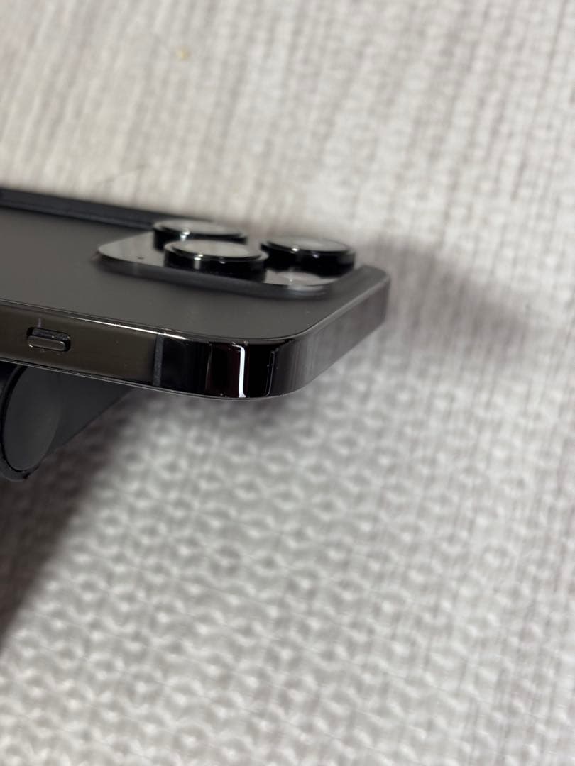 美品Apple iPhone 14 Pro 256GBスペースブラック