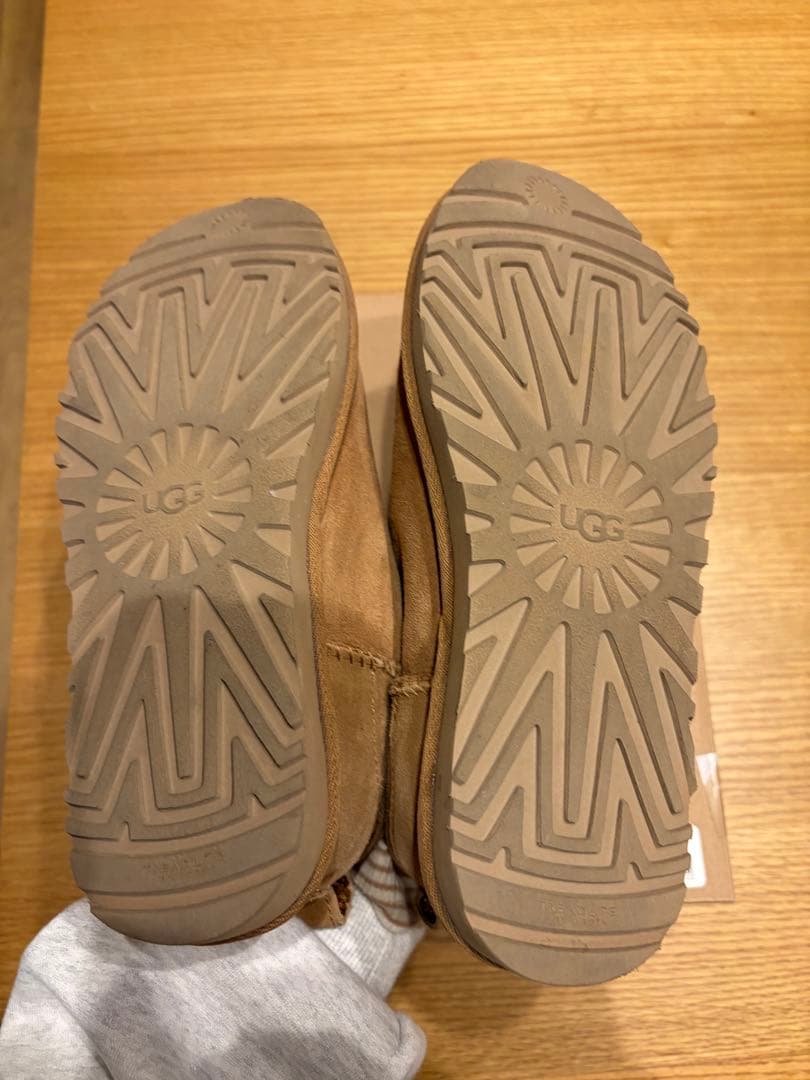 UGG ウルトラミニ