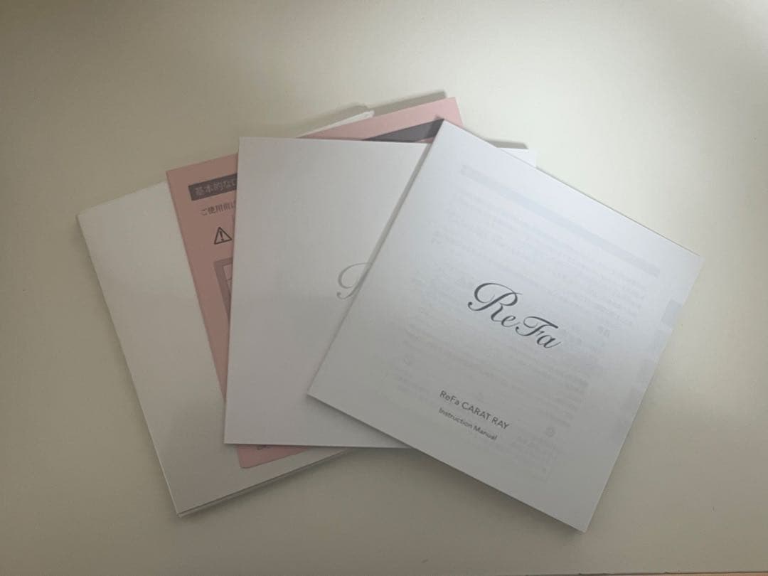 【新品未使用】ReFa リファカラットレイ　美顔ローラー 専用ポーチ,クロス付き