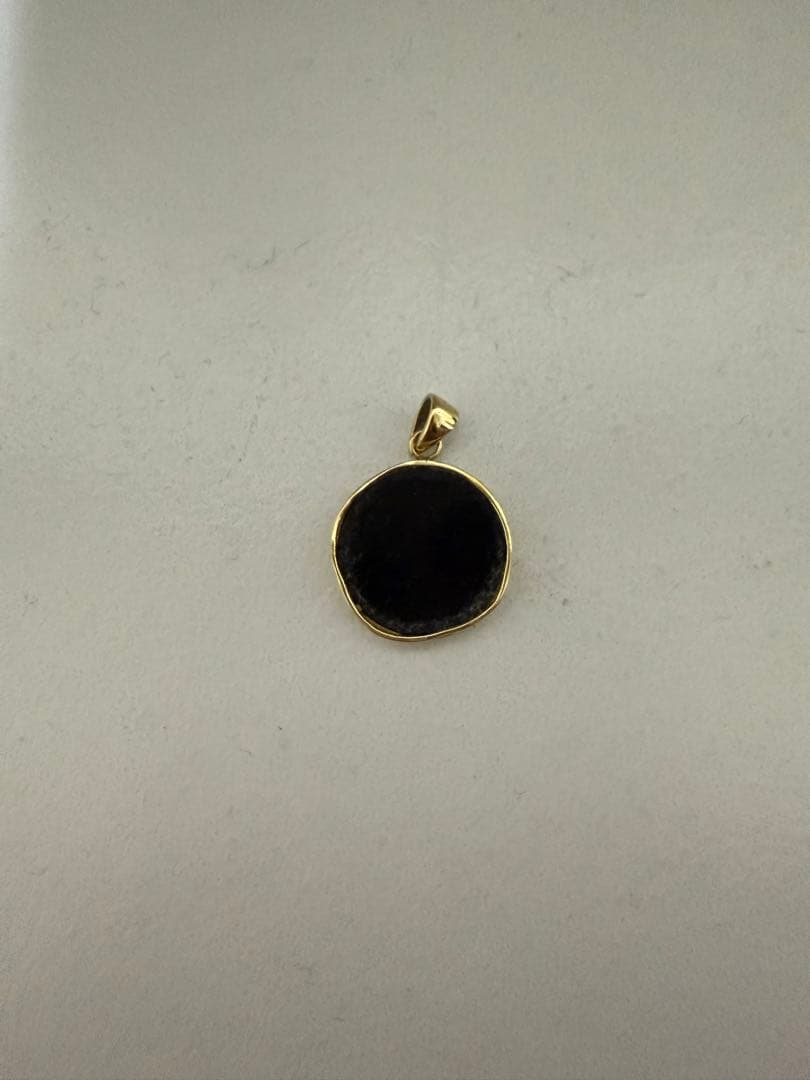 Ｋ18 18金　オニキス　龍　ドラゴン　ペンダントトップ　16ｍｍ×16ｍｍ