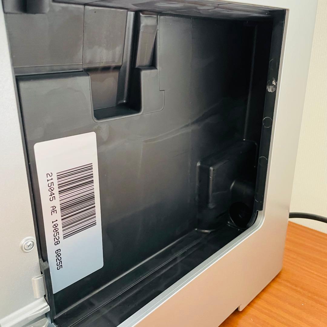 美品　デロンギ　全自動　エスプレッソマシン コーヒー　ESAM1500DK