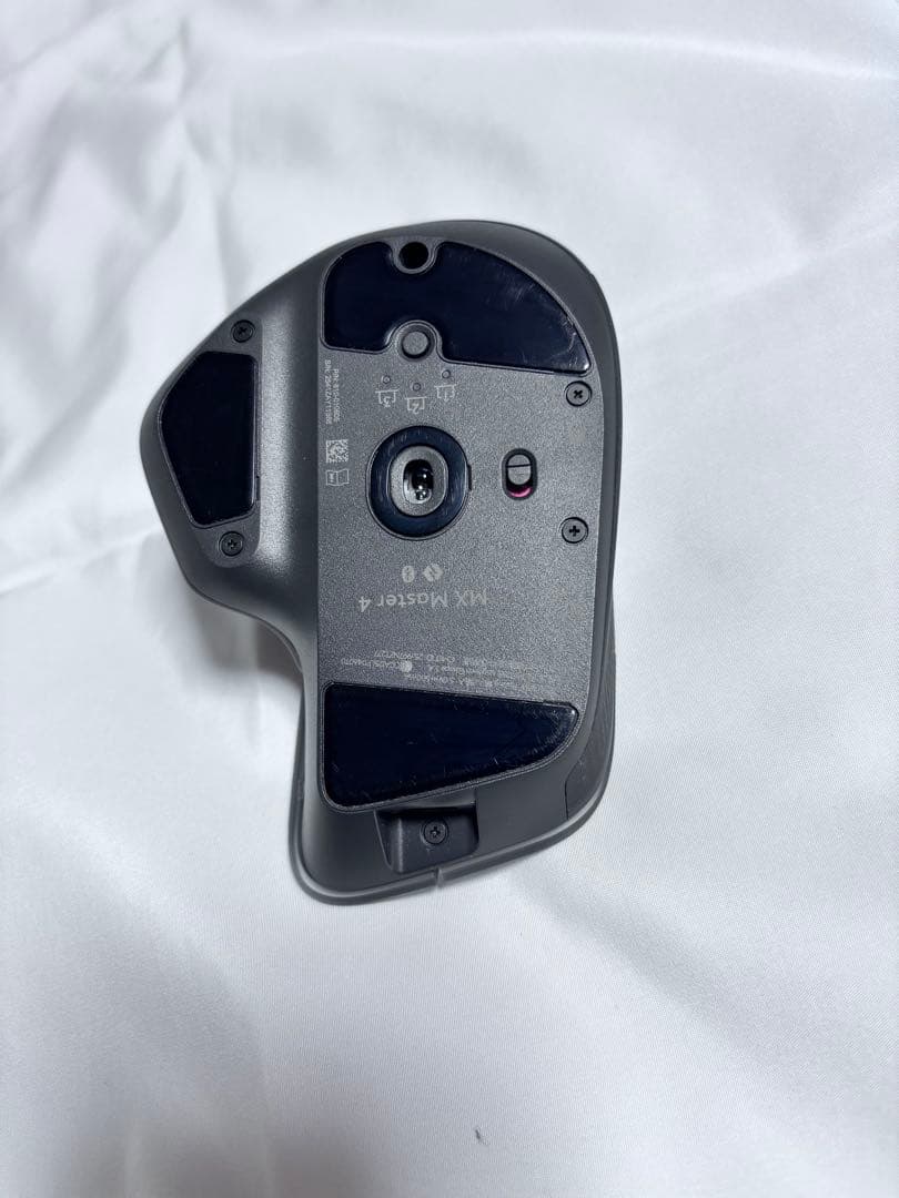 logicool MX MASTER 4/キャリーケース付き