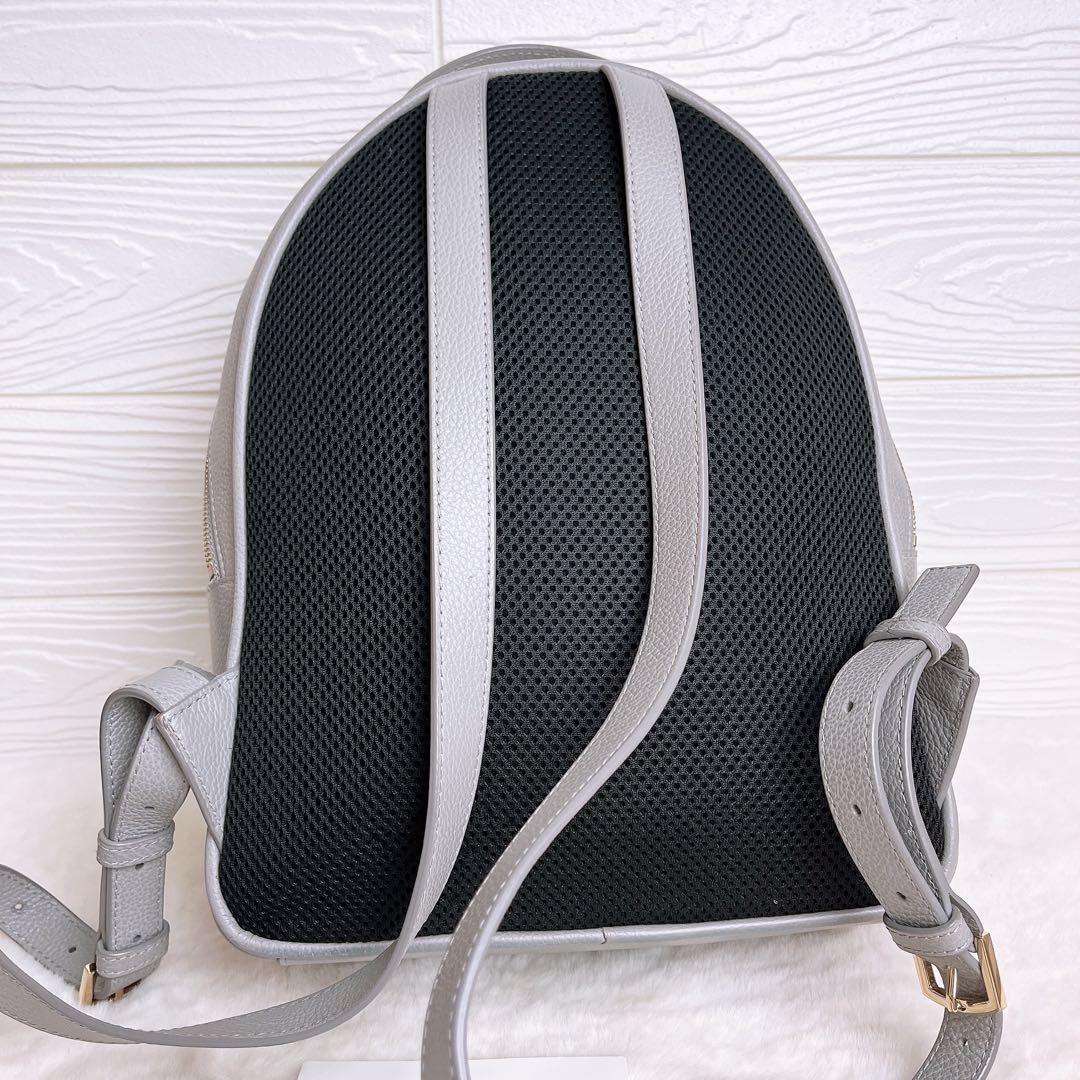 美品☆FURLAフルラ リュック バックパック レザー グレー