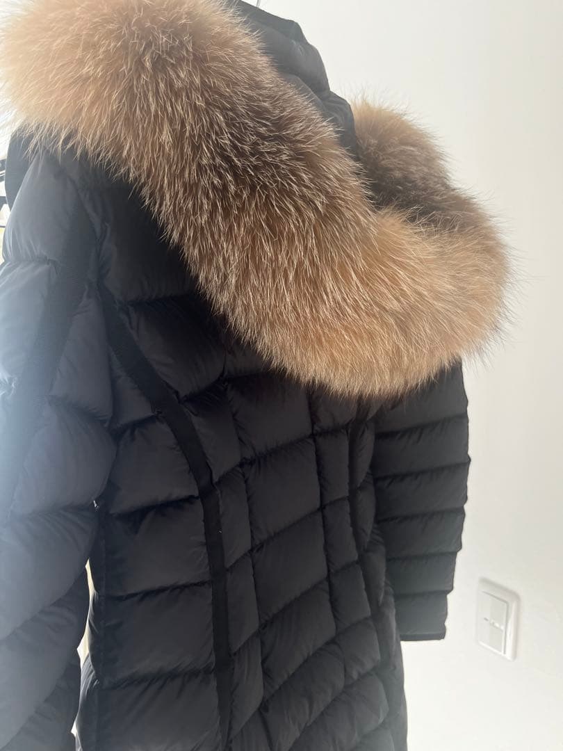 本日限定価格⭐︎稀少国内購入　モンクレール　エルミファー　エルミンヌ　フォックス