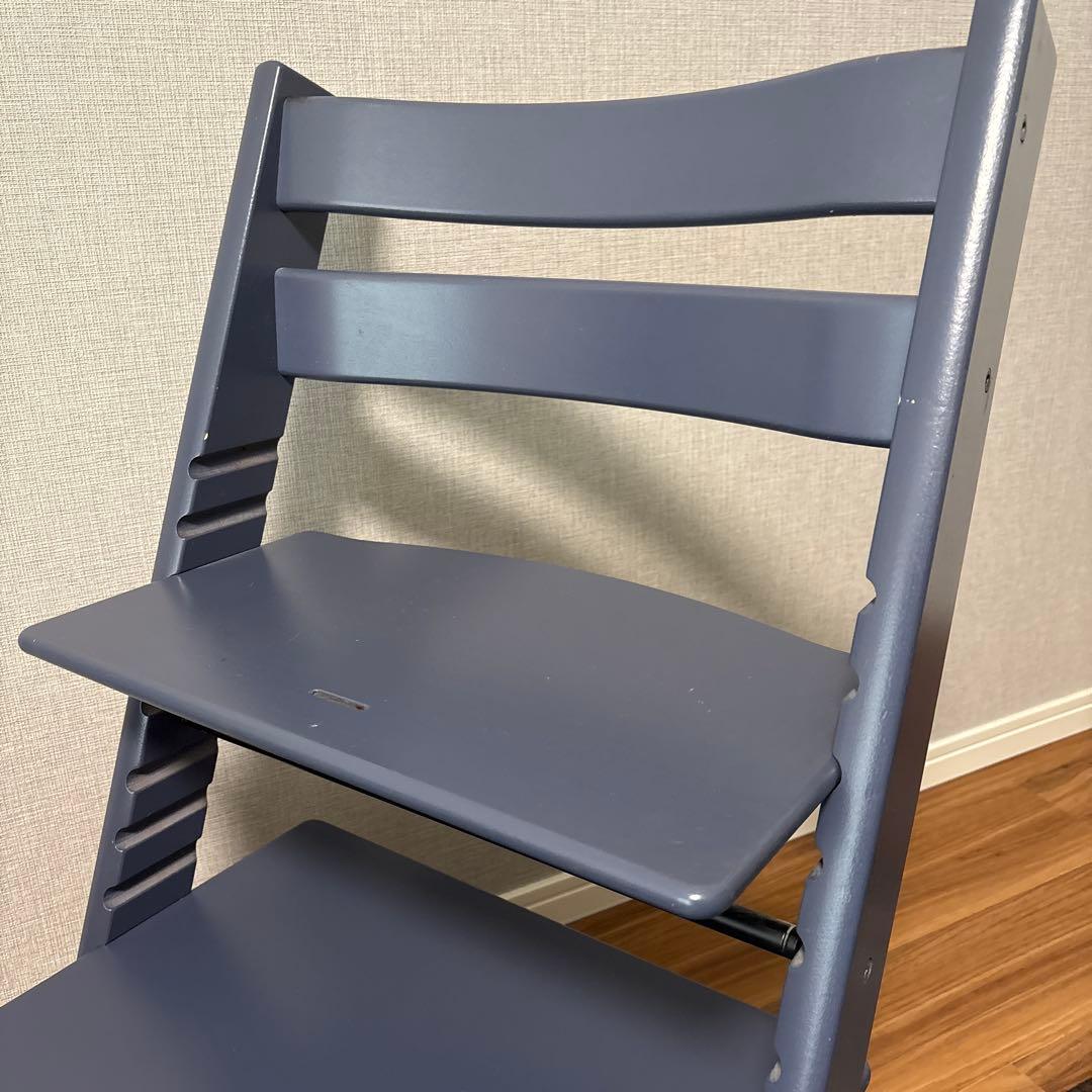 ダークブルー ストッケトリップトラップチェア 調整可能